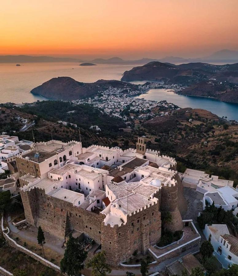 Traditional Studio Chora Patmos Exterior photo