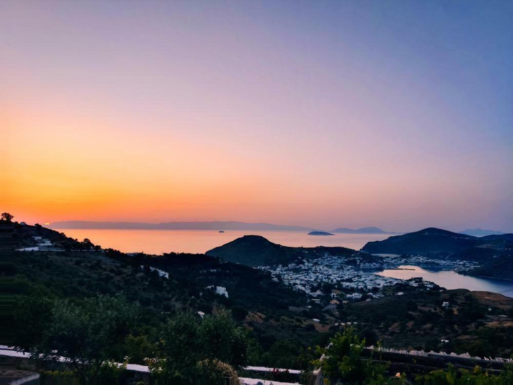 Traditional Studio Chora Patmos Exterior photo